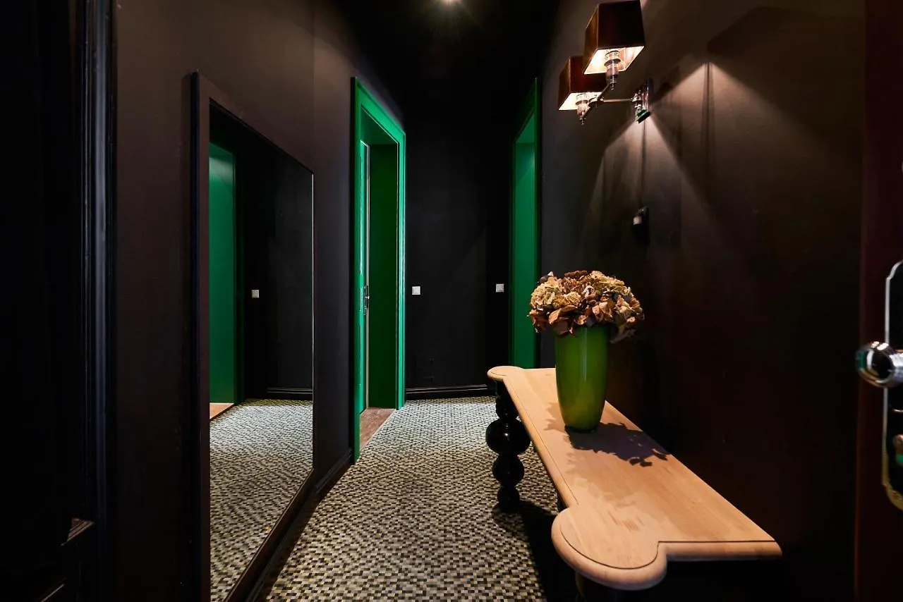 6 Rooms Vienna Austria