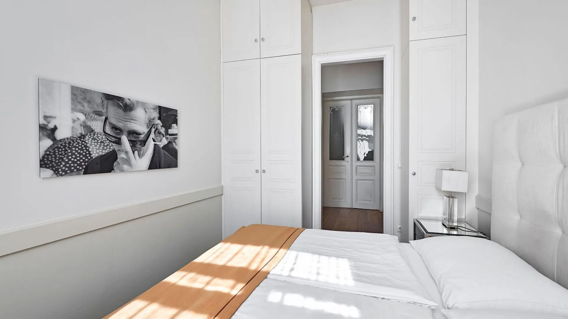6 Rooms Vienna