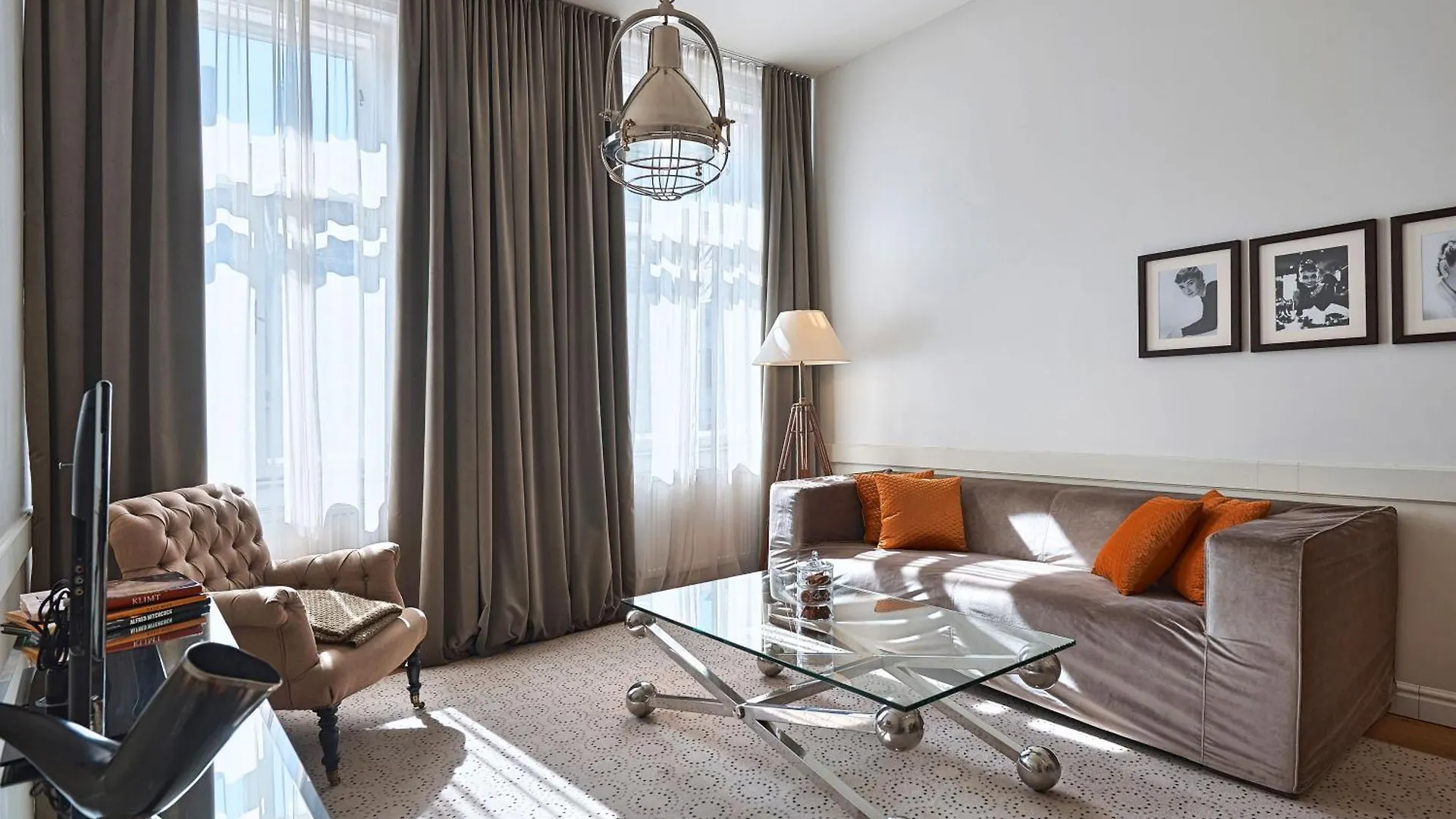 Apartment 6 Rooms Vienna Austria