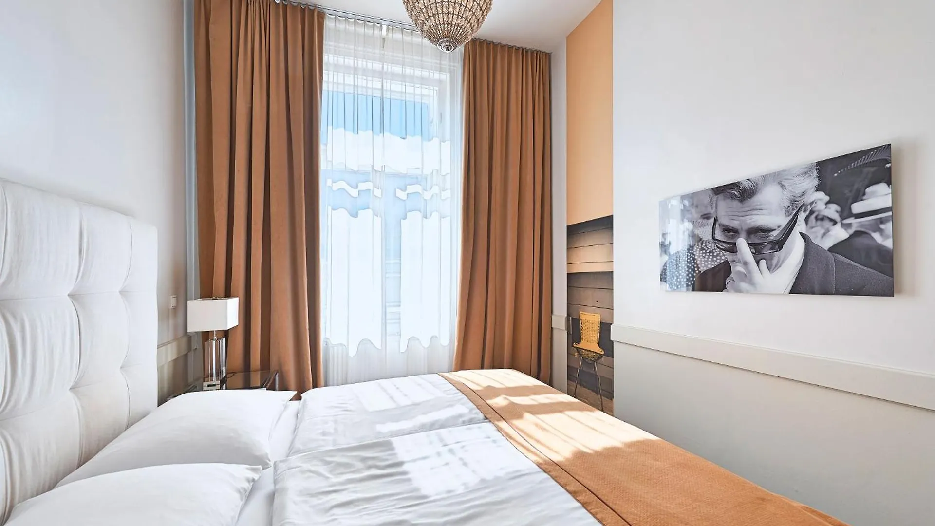 6 Rooms Vienna Austria