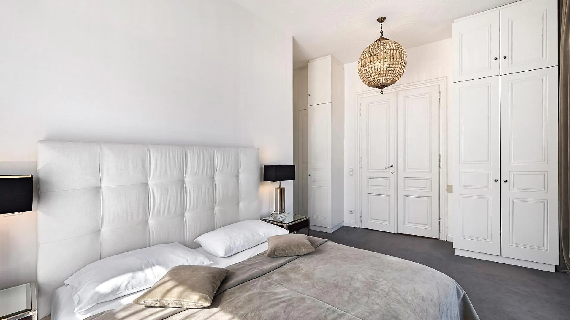 6 Rooms Vienna 0*,  Austria