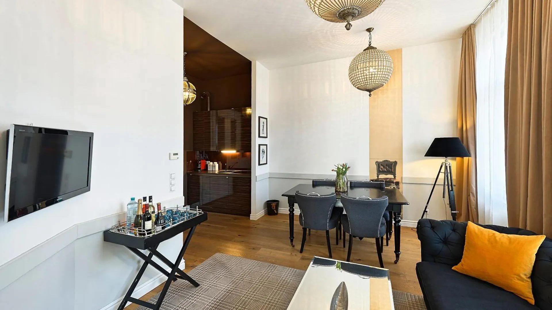 Apartment 6 Rooms Vienna Austria