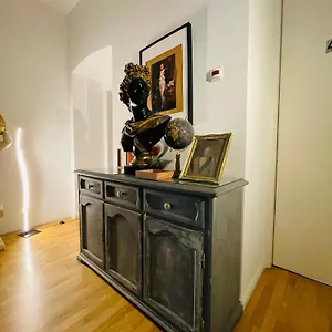 Direct Center-privat Rooms-5 Minutes Mariahilferstrasse Проживание в семье