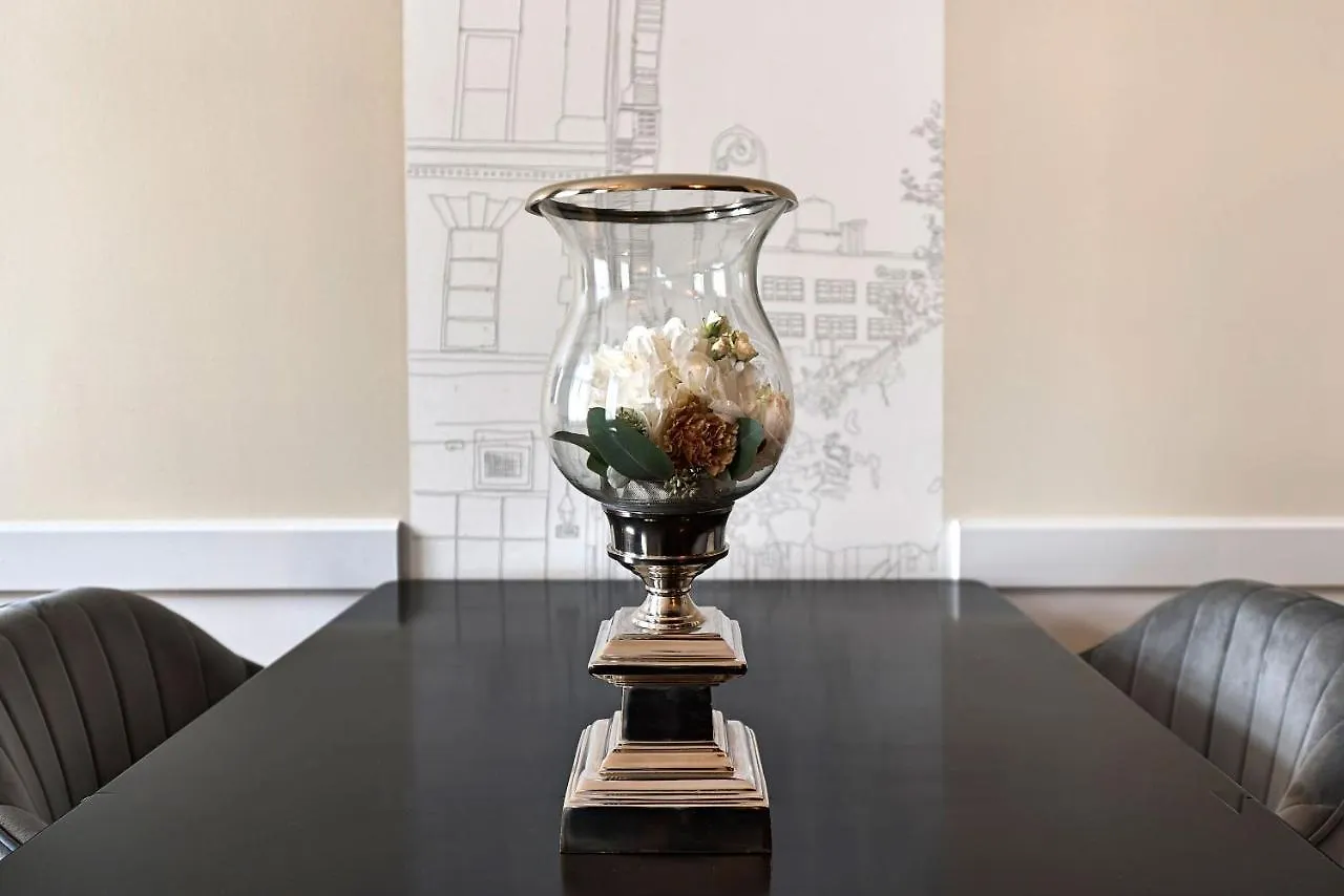 Appartement 6 rooms Naschmarkt Wenen