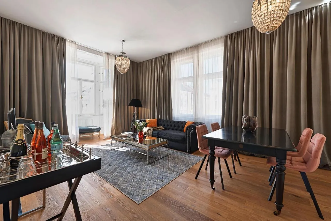 וינה 6 Rooms אוסטריה