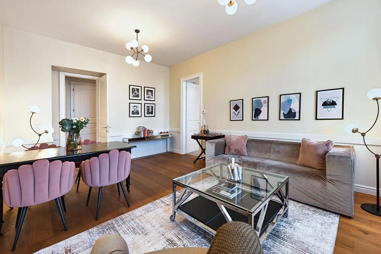 וינה 6 Rooms אוסטריה