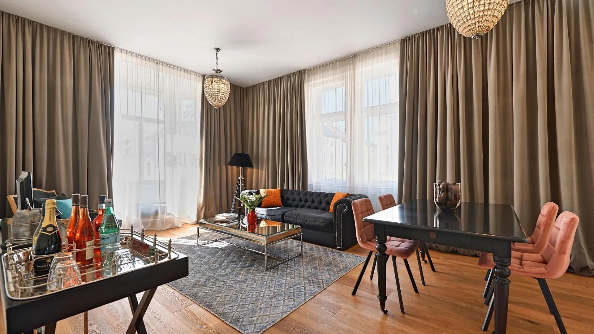 דירה וינה 6 Rooms