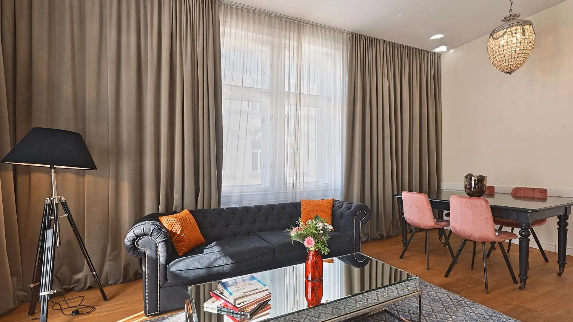 דירה וינה 6 Rooms
